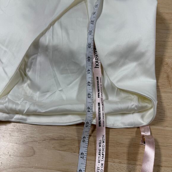 House of CB White Off-Shoulder Midi Dress - Picture 9 of 13